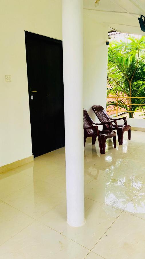 Lali Beach Villa Trincomalee Exterior foto
